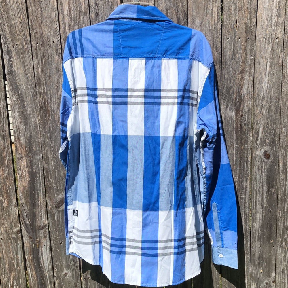 Shirt - Picture 3 of 3